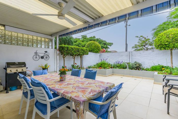 For Sale: Townhouse in Umhlanga Central with private pool, pet-friendly, and parking for 5.