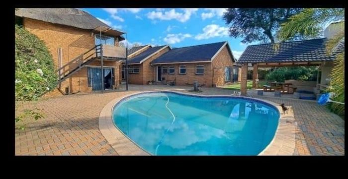 Property #2268811, House for sale in Brakpan Central