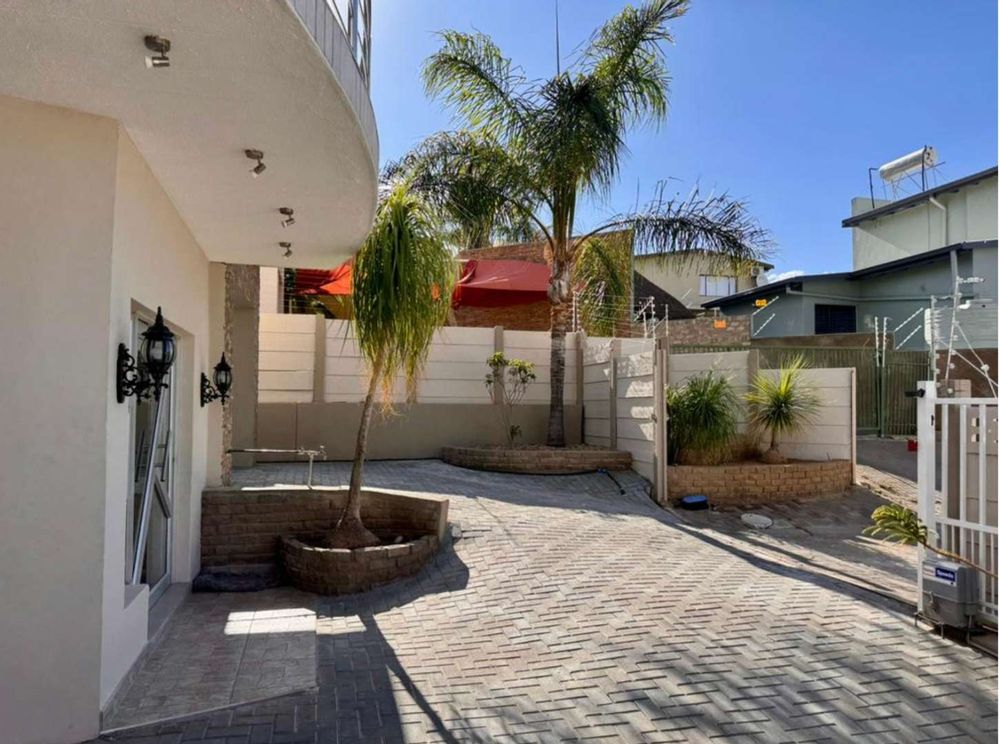 2 Parking areas infront