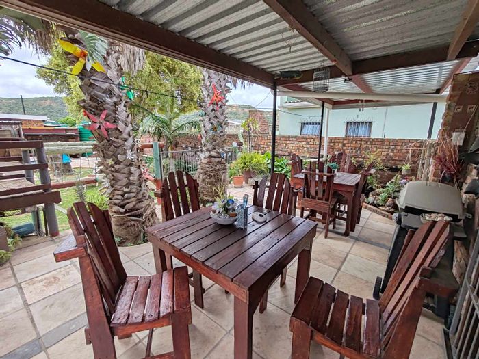 Colchester Central House For Sale: Ideal for investment, close to Addo Park.