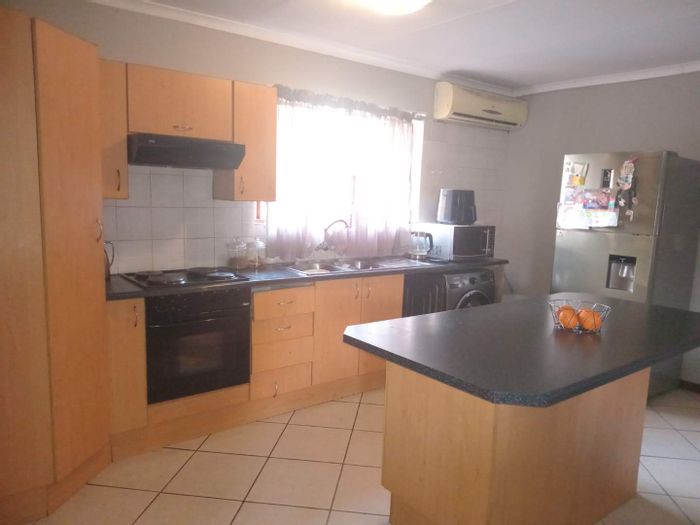 For Sale: Apartment in Brits Central with 2 Bedrooms, Electric Gate, Covered Parking