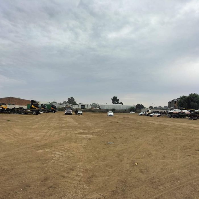 Property #2195098, Vacant Land Commercial rental monthly in Pomona