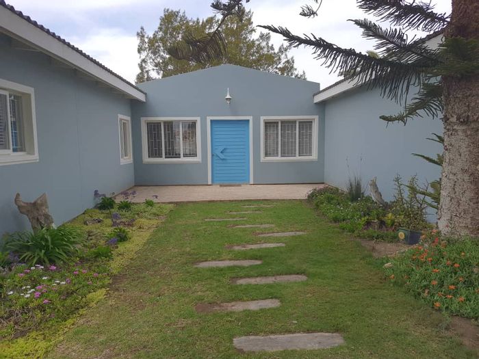 Property #2153968, House for sale in Henties Bay Central