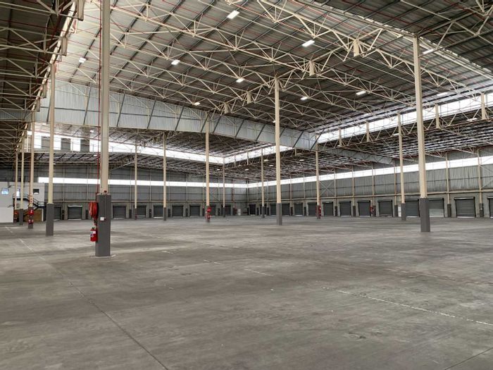 Industrial Warehouse To Rent in Parow Industrial with 47 roller doors and ample yard space.