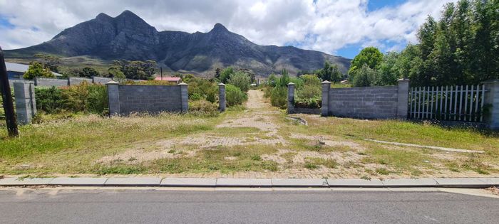 Property #2080113, Vacant Land Residential for sale in Kleinmond Central