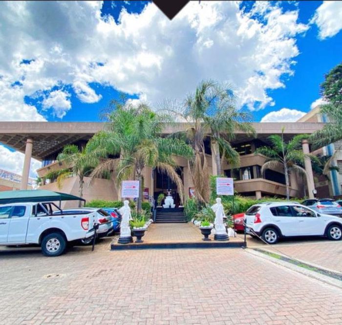 Kensington Business For Sale: Prime location, fully tenanted, expansion potential.