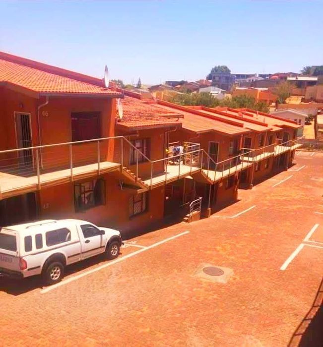 Dorado Park Apartment For Sale: 2 Bedrooms, near amenities and Windhoek CBD.