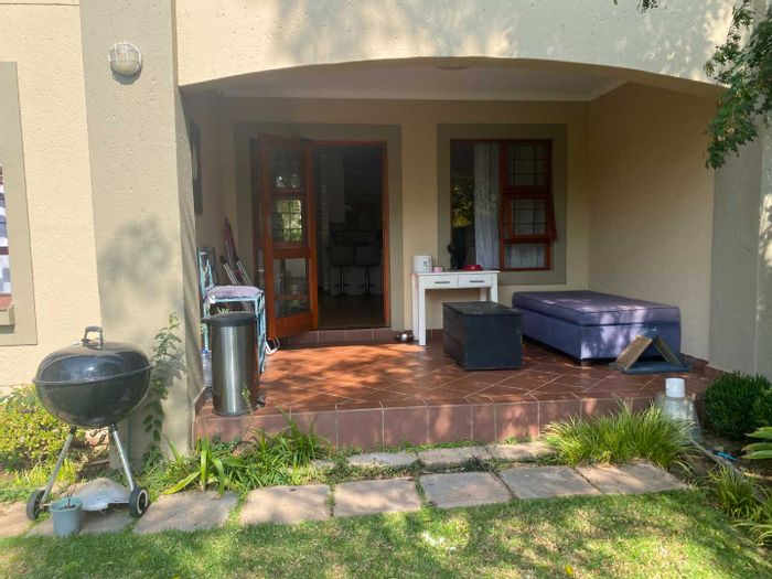 Property #2239674, Apartment for sale in Bryanston