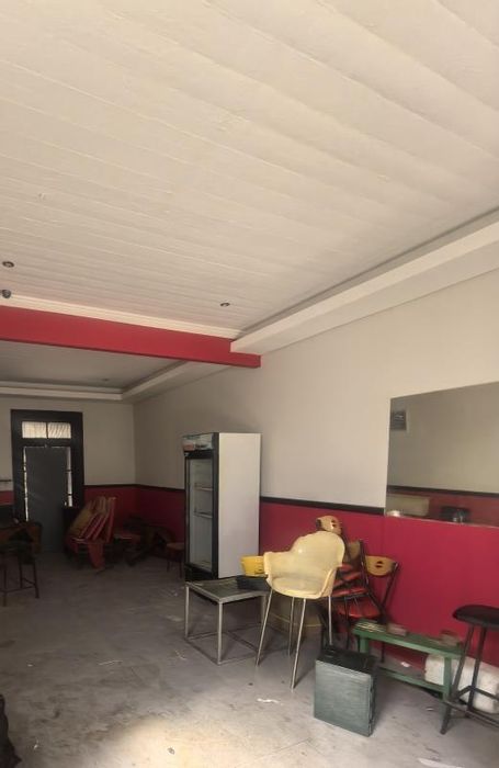 Versatile business space for rent in Port Elizabeth Central, 80 m² available.