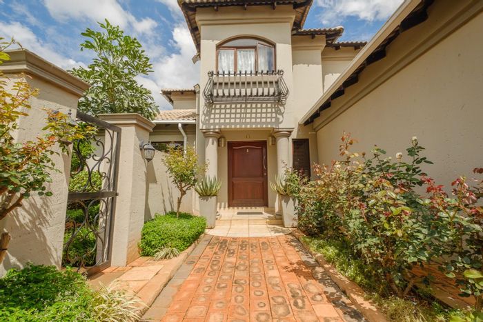 Property #2348507, House For Sale in Moreleta Park