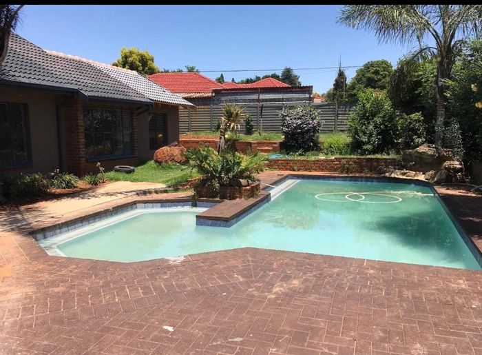 Property #2214263, Apartment rental monthly in Kempton Park