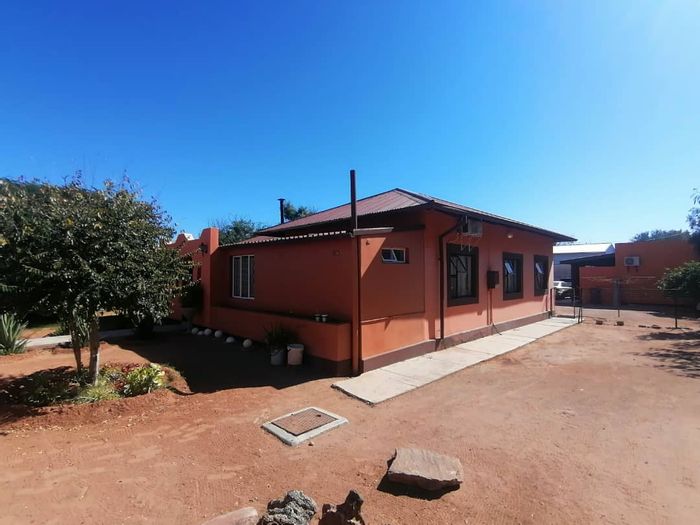 Property #2028229, House for sale in Mariental Central