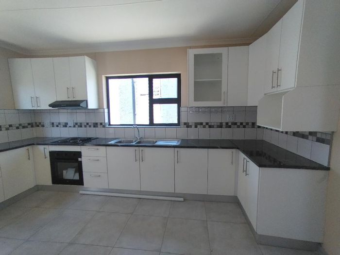 Property #2221689, House for sale in Katutura