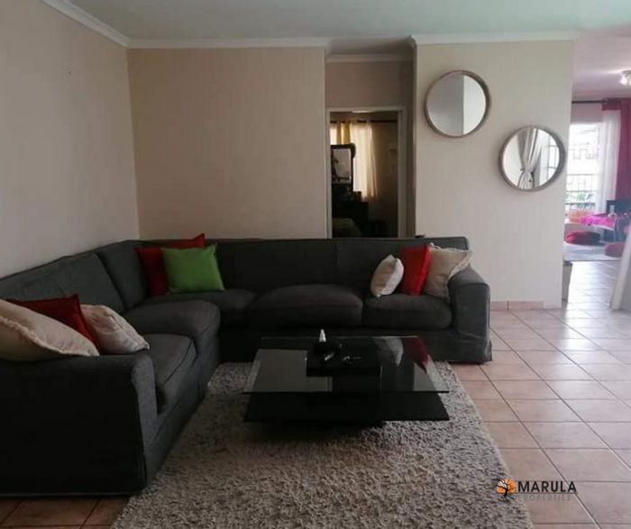 For Sale: Spacious Windhoek West Townhouse with Secure Complex and Family Amenities!