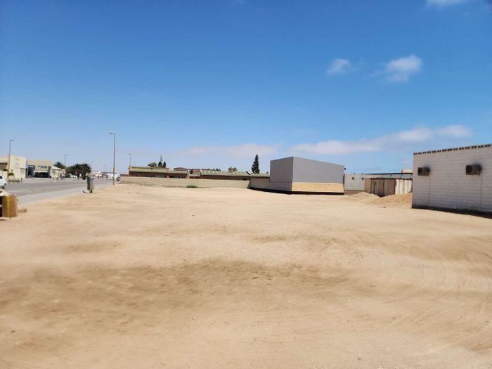 For Sale: Business opportunity in Henties Bay Central, 3 adjacent erven, 604m² each.