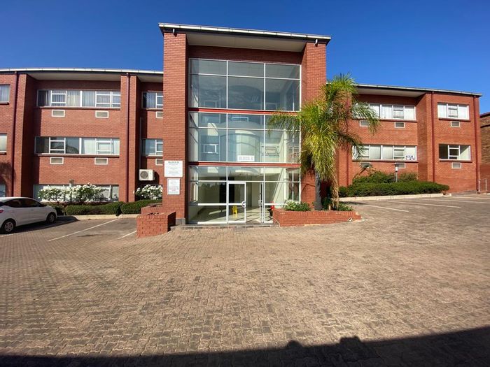 Property #2142162, Office rental monthly in Fransville