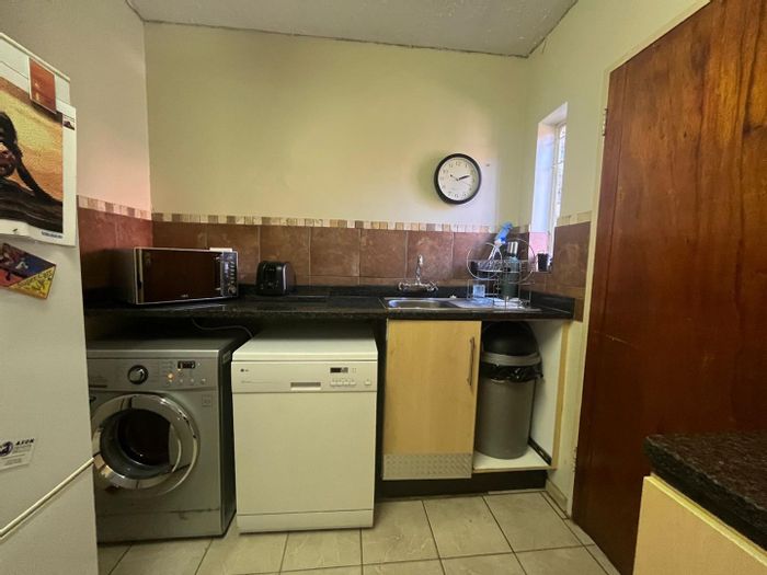 Property #2297008, Apartment For Sale in Garsfontein