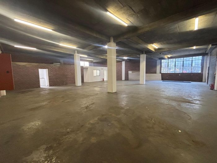 Industrial unit in Pinetown North Industria, 24-hour security, 150 Amps power. To Rent.