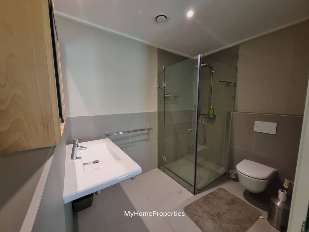 En-suite bathroom to bedroom 3