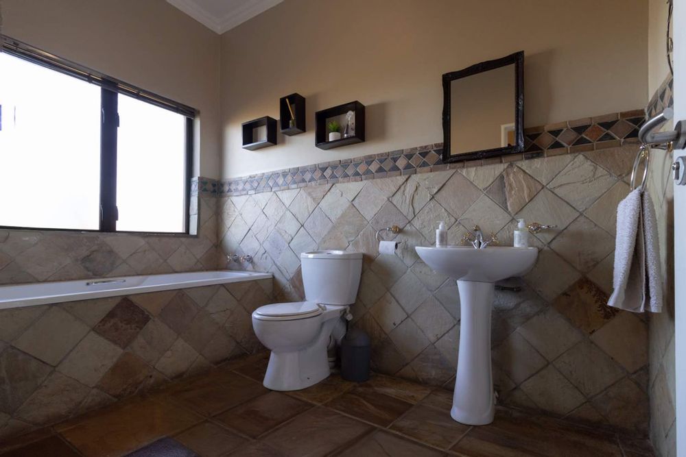 2nd Bathroom with bath