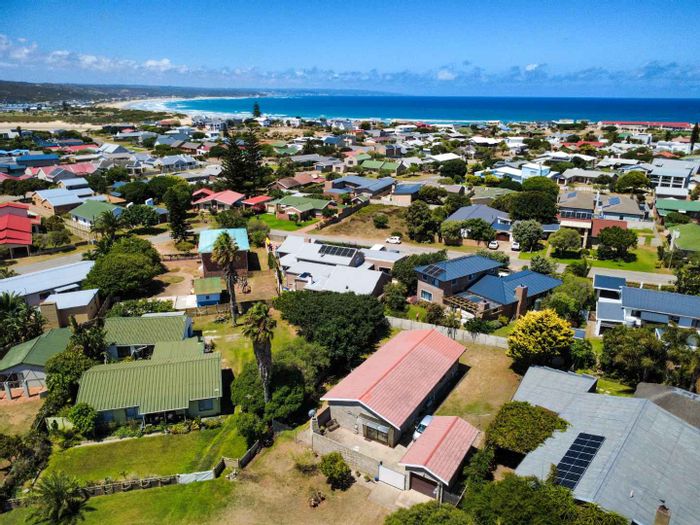 Property #2466230, House For Sale in Still Bay West