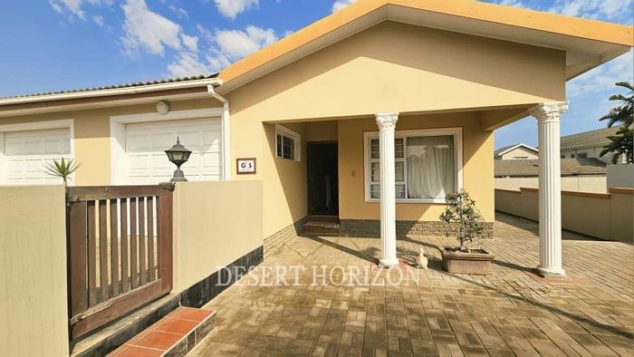 Property #2391948, House For Sale in Hage Heights