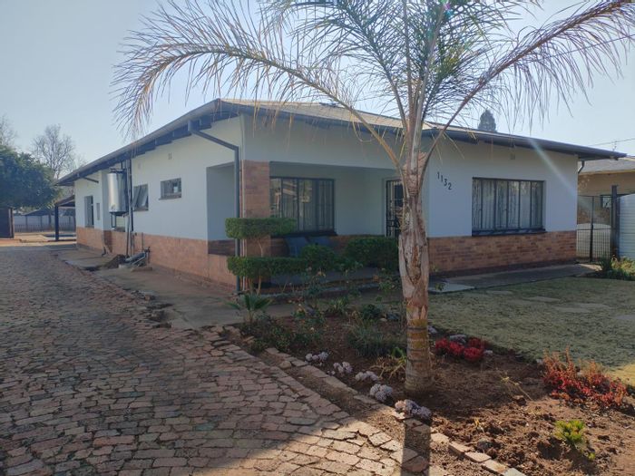 Property #2269690, Cottage rental monthly in Booysens