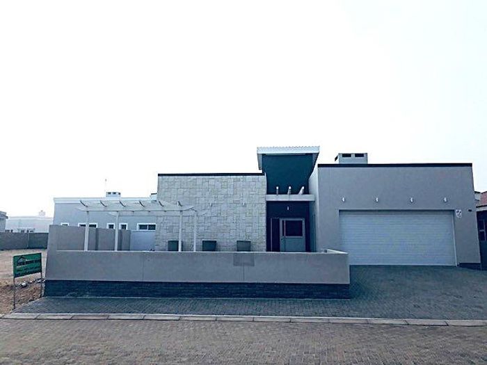 Property #2435302, House For Sale in Sunbay