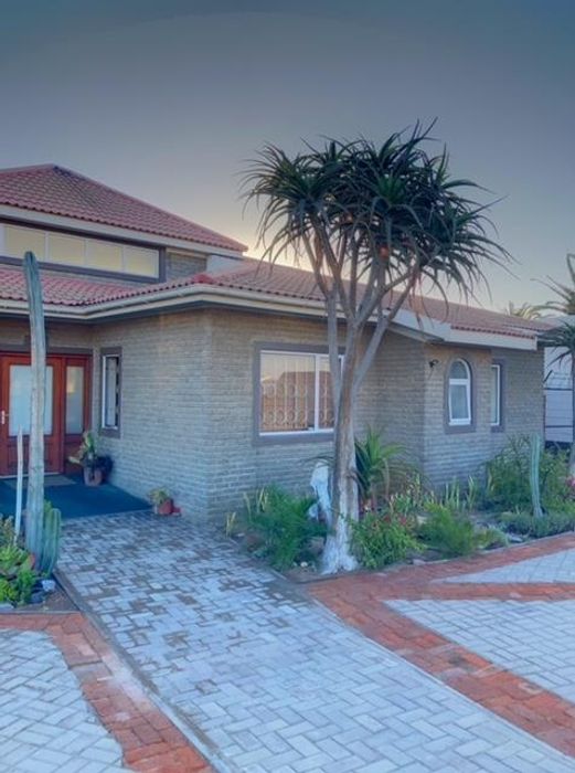 Spacious Wheelchair-Friendly House for Sale in Swakopmund Central, Steps to Beach!