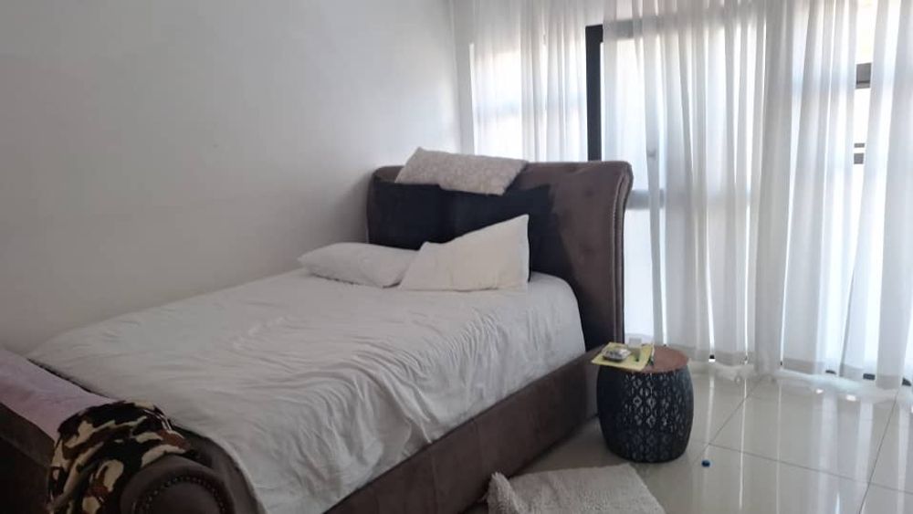 MASTER ROOM WITH OWN BATHROOM