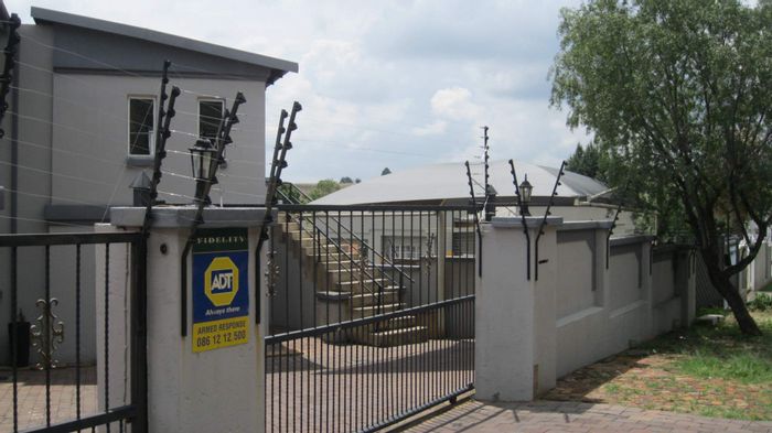 For Sale: Highveld Ext 12 House with 6 rooms, pool, and rental income potential.