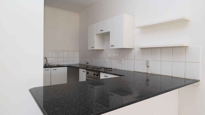 Property #2212335, Apartment for sale in Illovo
