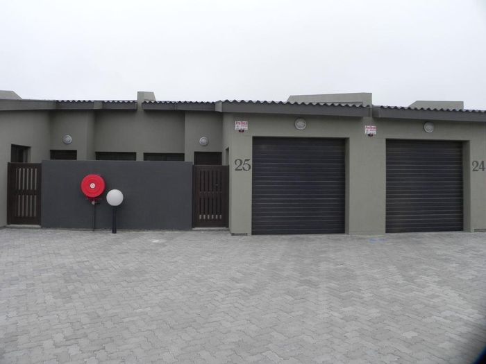 Property #2098171, Townhouse rental monthly in Fairways Estate