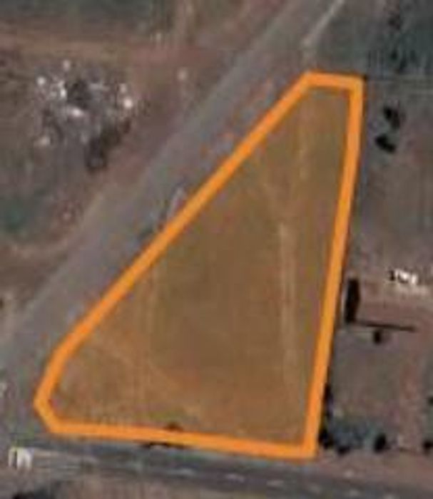 Vacant Land Residential in Henley On Klip, 2074 m², for sale with services.