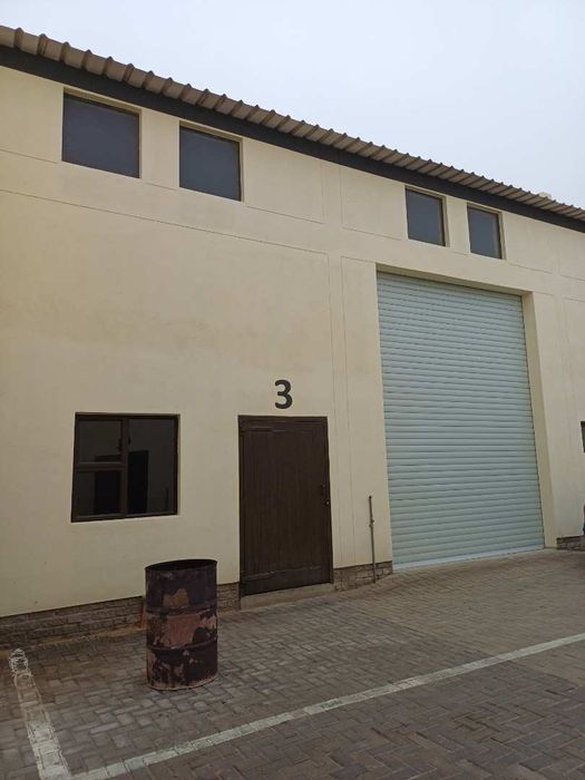 155m² Light Industrial Warehouse For Sale with Ablution and Roller Shutter Door