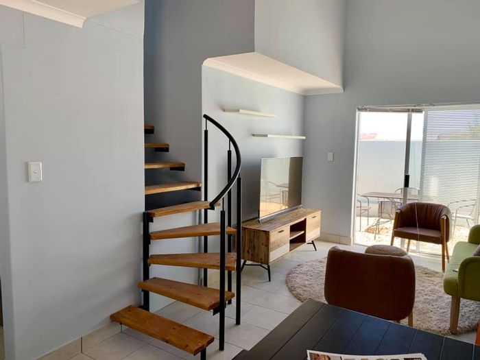 Windhoek North Townhouse For Sale: Pet-friendly 2BR, Garden, Close to Hospitals!