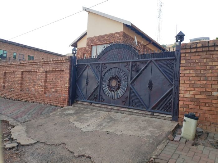 Property #2261983, House for sale in Mamelodi