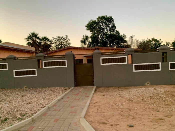 For Sale: Spacious 3-Bedroom House with Flatlet in Okahandja Central.