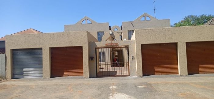 For Sale: Stylish Turffontein Townhouse with 3 Beds, Garage, and Easy Access Amenities