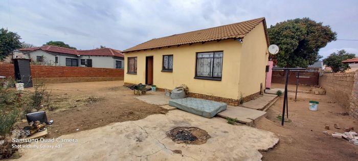 Property #2056373, House for sale in Soshanguve