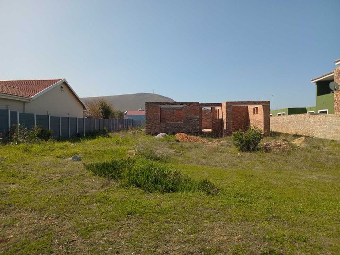 Sandbaai House for Sale: Partly Completed with 3 Bedrooms and Approved Plans