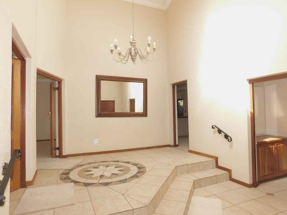 Bryanston Cluster To Rent Secure estate, pool, garden, maid's quarters