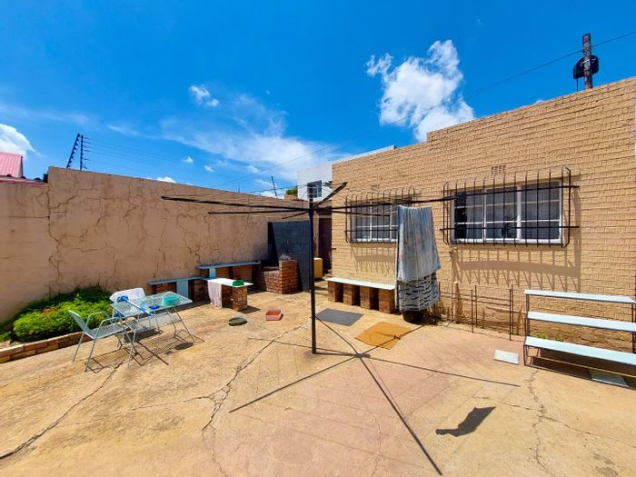 Kenilworth Houses for sale