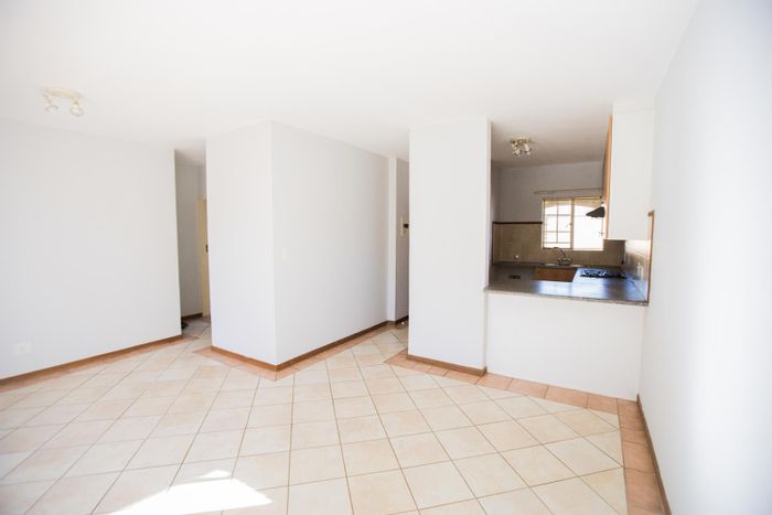 Property #2425950, Townhouse For Sale in Equestria