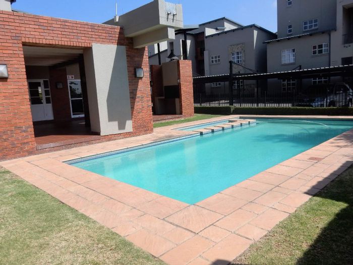 Property #2074721, Townhouse sold in Lonehill