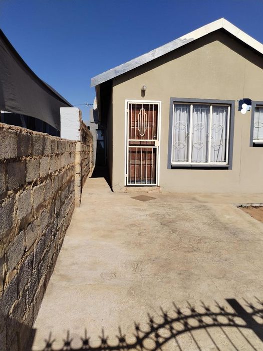 Property #2263841, House for sale in Mamelodi East
