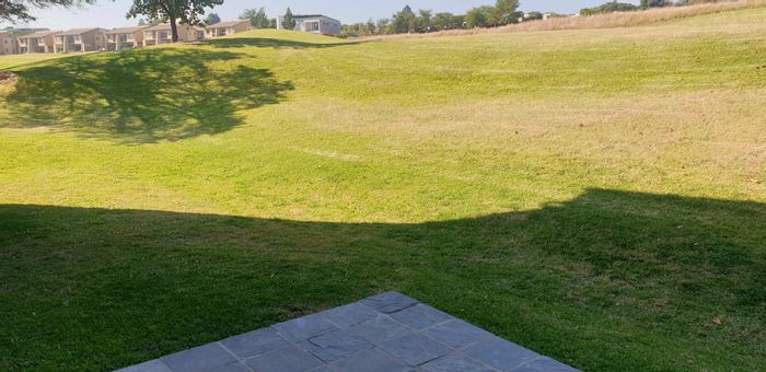 1-Bedroom Apartment To Rent in Jackal Creek Golf Estate with pool, clubhouse access.