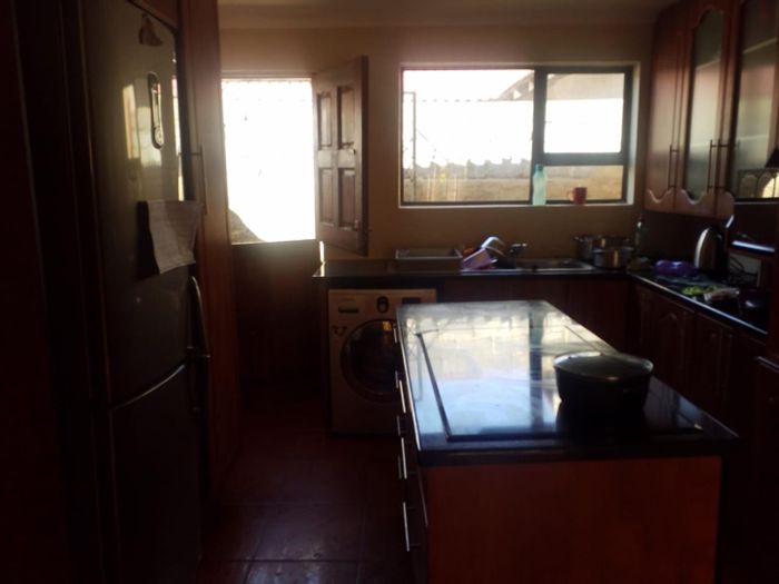 Property #2169688, House for sale in Naturena