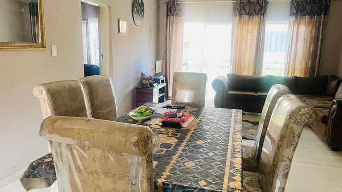 For Sale: Terenure Townhouse with 4 bedrooms, double garage, near shops and schools.