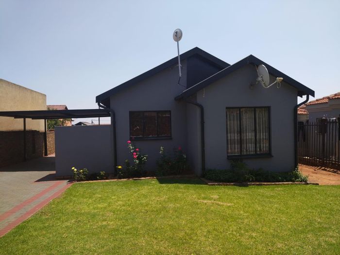 Property #2213044, House for sale in Mamelodi East